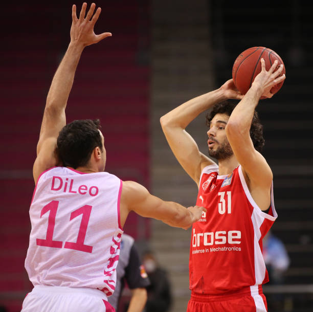 莱昂德罗 莱昂德罗