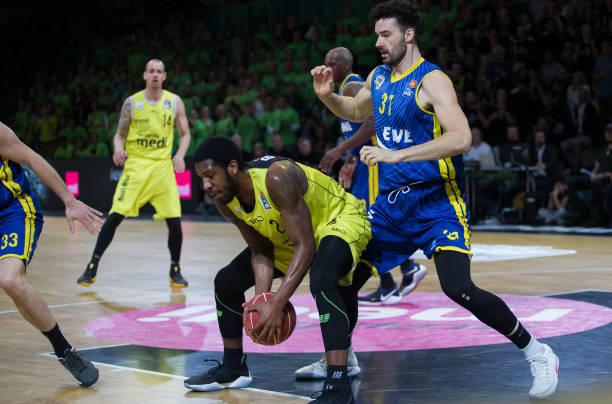 更了解到足 更了解到足