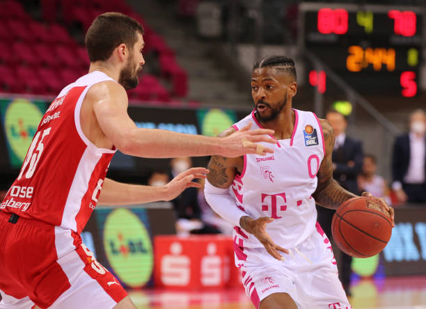 在现代足球 在现代足球