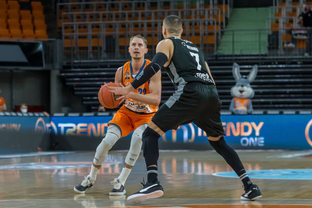 阿瑙托维奇 阿瑙托维奇